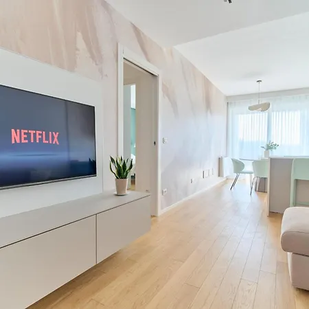 Giannini1 Luxe Apartment