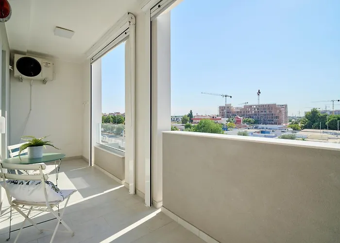 Giannini1 Luxe 公寓 *